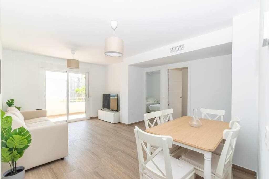 Santa Marta Al Lado De Los Servicios Y De La Playa Benalmádena Buitenkant foto