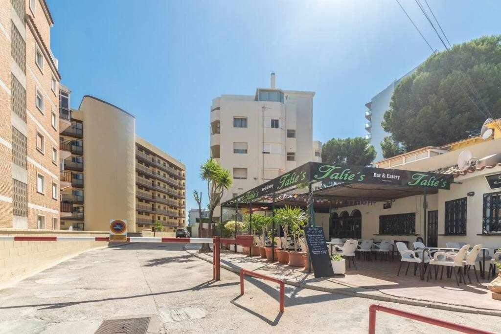 Santa Marta Al Lado De Los Servicios Y De La Playa Benalmádena Buitenkant foto